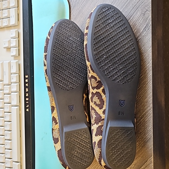 Rothys Lounge Loafer in Metallic Cat size 8.5 - Picture 4 of 10